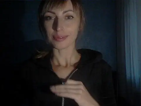 EffectMaya online show from October 2, 2025, 12:52 pm