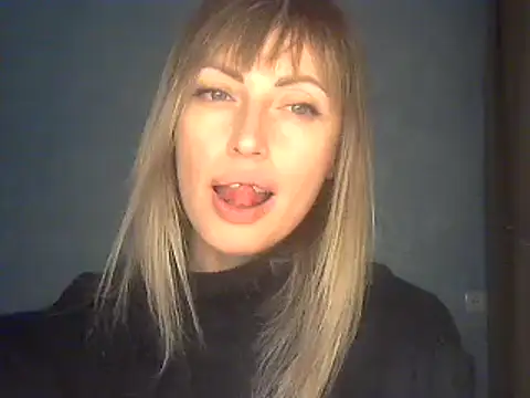 Snapshot of EffectMaya chatting on February 27, 2026, 7:35 pm EffectMaya online show from February 27, 2026, 7:35 pm