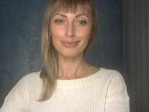 EffectMaya online show from October 21, 2025, 3:55 pm