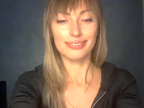 Snapshot of EffectMaya chatting on February 12, 2026, 4:07 pm EffectMaya online show from February 12, 2026, 4:07 pm