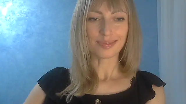 EffectMaya online show from March 2, 2025, 6:13 pm