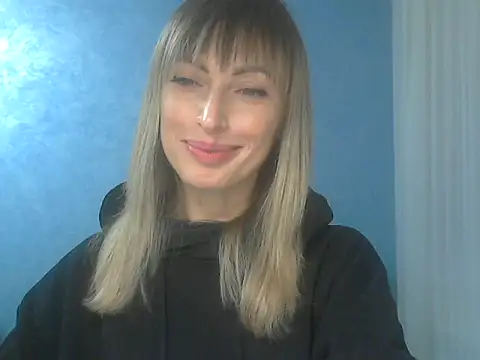 EffectMaya online show from October 5, 2025, 4:31 pm