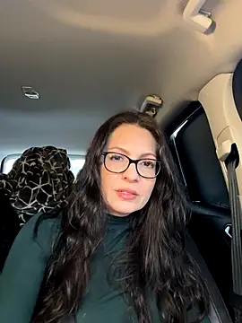 BeautifulMesss online show from November 15, 2025, 6:45 pm