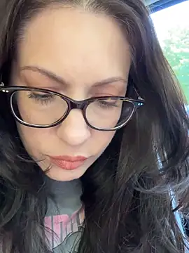 Snapshot of BeautifulMesss chatting on September 14, 2025, 3:23 pm BeautifulMesss online show from September 14, 2025, 3:23 pm