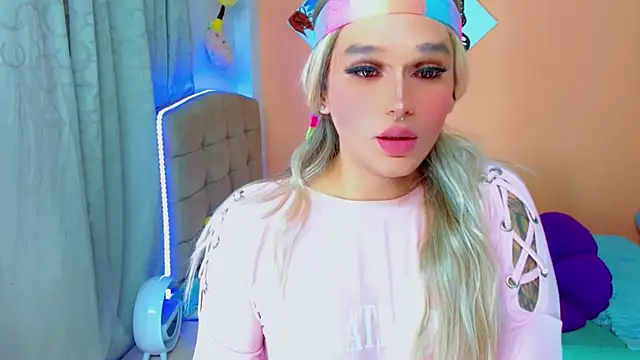 TaylorMon online show from November 6, 2025, 1:20 am