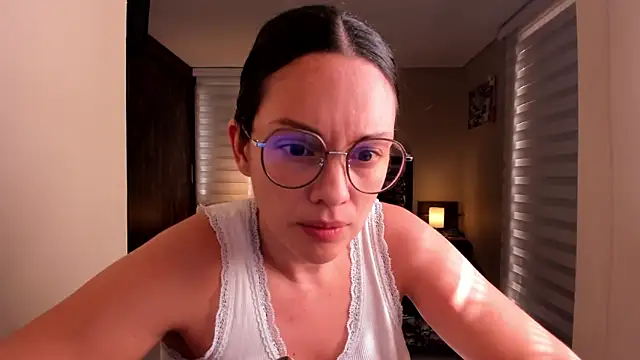 Snapshot of anabel_025 chatting on December 16, 2025, 4:00 pm anabel 025 online show from December 16, 2025, 4:00 pm