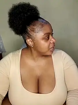 Snapshot of clitorisqueen93 chatting on March 5, 2025, 9:04 pm clitorisqueen93 online show from March 5, 2025, 9:04 pm