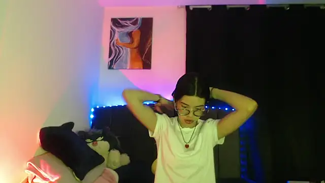 ily bea online show from March 28, 2026, 12:22 am