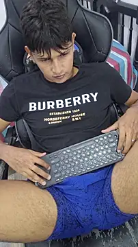 alex 245711 online show from November 26, 2025, 7:14 pm