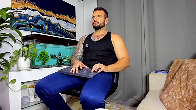 Snapshot of Johnnygrayson1 chatting on February 19, 2025, 11:04 pm Johnnygrayson1 online show from February 19, 2025, 11:04 pm
