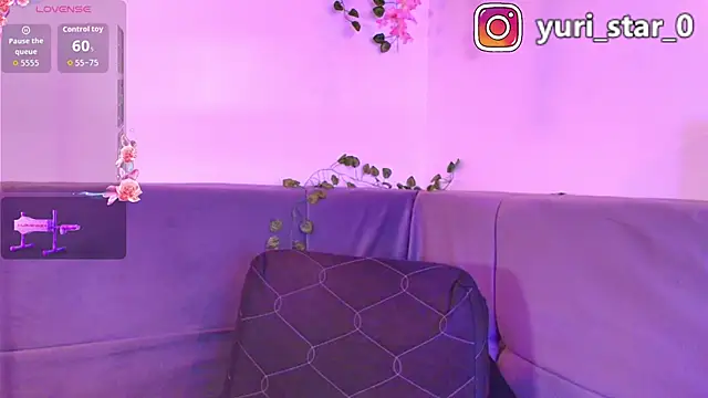 Yuri Stars online show from November 29, 2025, 4:45 am