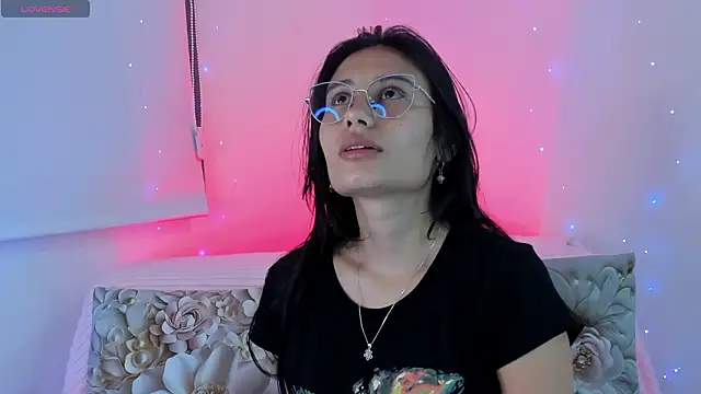 NayeCloud online show from March 22, 2026, 5:32 am