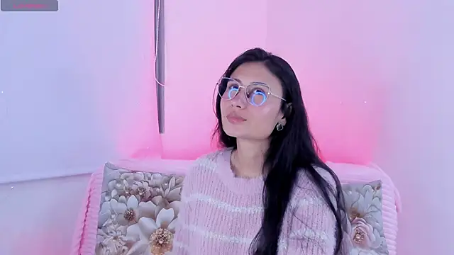 Snapshot of NayeCloud chatting on March 3, 2026, 3:35 am NayeCloud online show from March 3, 2026, 3:35 am