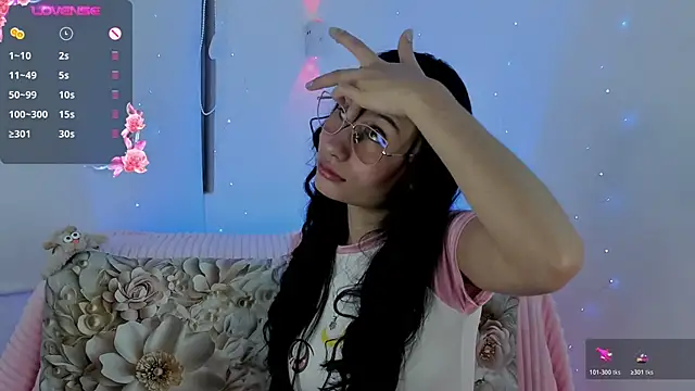 Snapshot of NayeCloud chatting on February 22, 2026, 4:26 am NayeCloud online show from February 22, 2026, 4:26 am