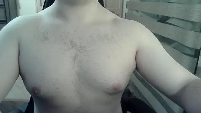 Snapshot of Himbo_fox chatting on June 18, 2026, 8:57 am Himbo fox online show from June 18, 2026, 8:57 am