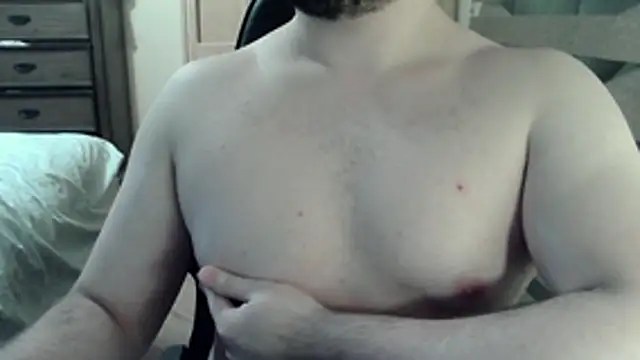 Snapshot of Himbo_fox chatting on July 18, 2026, 4:54 am Himbo fox online show from July 18, 2026, 4:54 am