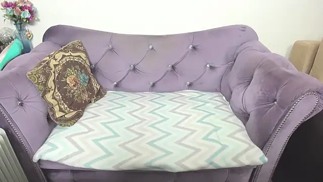 Snapshot of fashiona chatting on November 18, 2025, 9:56 am fashiona online show from November 18, 2025, 9:56 am