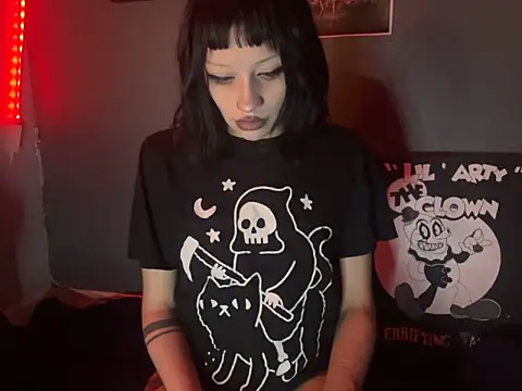 Snapshot of Gothbabbi chatting on September 15, 2025, 7:36 pm Gothbabbi online show from September 15, 2025, 7:36 pm