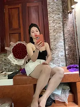 Snapshot of LiLi-Kirix99 chatting on May 21, 2026, 5:05 am LiLi-Kirix99 online show from May 21, 2026, 5:05 am