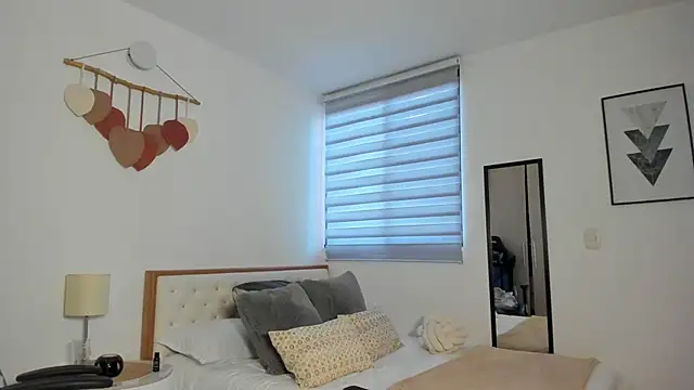 mateoleonee online show from September 22, 2025, 6:47 pm