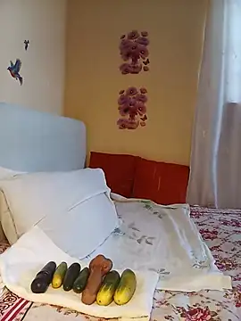 sexxylucia online show from June 21, 2026, 9:59 am