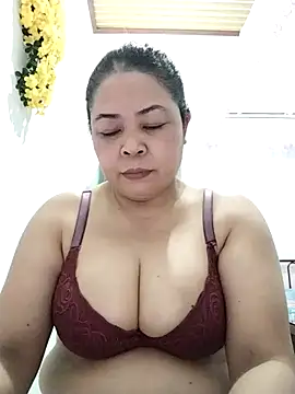 Snapshot of Sexy-bigtits2024 chatting on February 4, 2026, 11:05 am Sexy-bigtits2024 online show from February 4, 2026, 11:05 am