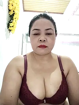 Snapshot of Sexy-bigtits2024 chatting on February 5, 2025, 3:13 am Sexy-bigtits2024 online show from February 5, 2025, 3:13 am