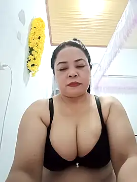 Snapshot of Sexy-bigtits2024 chatting on December 31, 2024, 2:36 pm Sexy-bigtits2024 online show from December 31, 2024, 2:36 pm