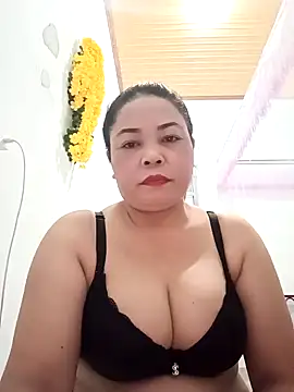 Snapshot of Sexy-bigtits2024 chatting on January 15, 2025, 7:15 am Sexy-bigtits2024 online show from January 15, 2025, 7:15 am
