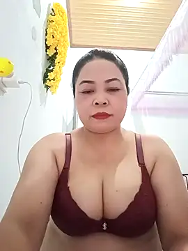 Snapshot of Sexy-bigtits2024 chatting on January 29, 2025, 9:12 am Sexy-bigtits2024 online show from January 29, 2025, 9:12 am