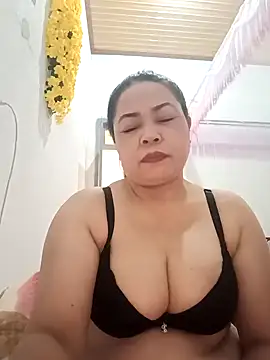 Snapshot of Sexy-bigtits2024 chatting on January 4, 2025, 2:46 am Sexy-bigtits2024 online show from January 4, 2025, 2:46 am
