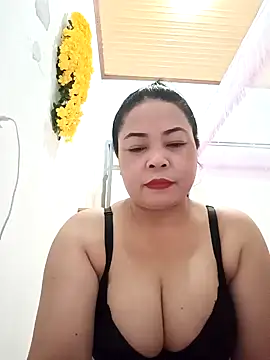 Snapshot of Sexy-bigtits2024 chatting on January 18, 2025, 1:30 am Sexy-bigtits2024 online show from January 18, 2025, 1:30 am