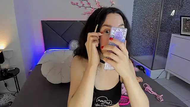 CassieEvans online show from November 28, 2025, 6:46 am