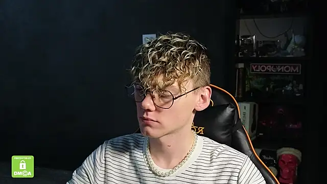 Keytaro online show from November 28, 2025, 9:20 am