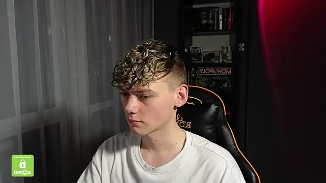 Keytaro online show from November 13, 2025, 10:57 pm