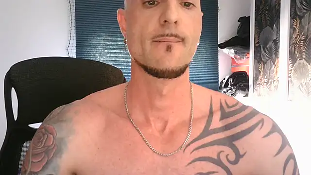 gabrielsaiyann online show from May 26, 2026, 1:20 pm