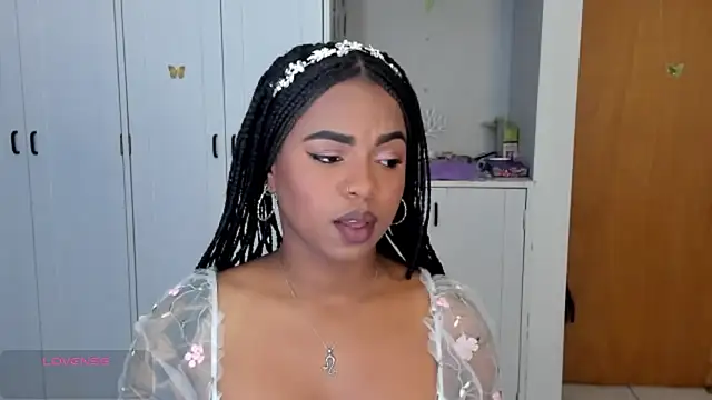 Marce 22 online show from September 28, 2025, 1:45 am