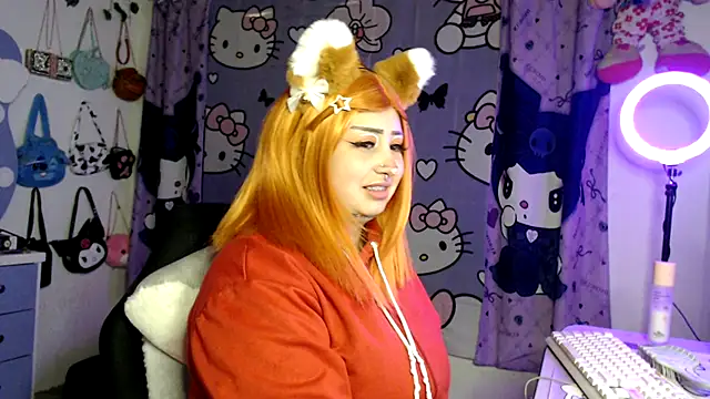 lussyevans24 online show from February 12, 2026, 4:34 am