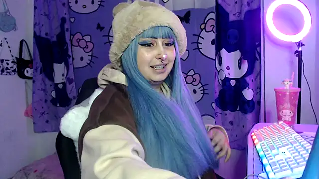 lussyevans24 online show from October 12, 2025, 4:58 am