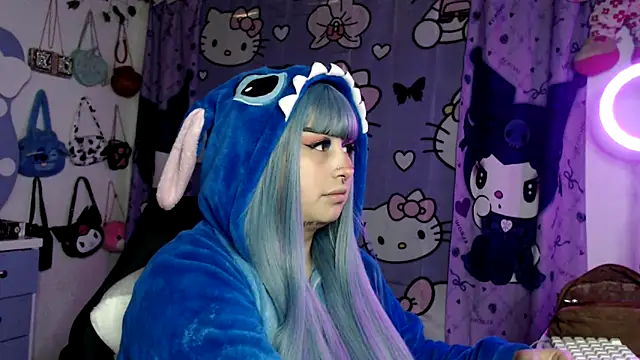 lussyevans24 online show from February 9, 2026, 2:09 am