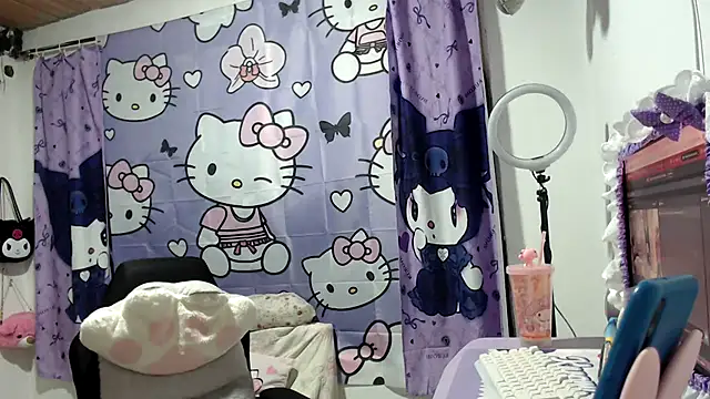 lussyevans24 online show from November 21, 2025, 3:16 am