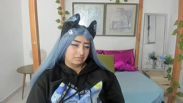 lussyevans24 online show from March 18, 2025, 6:50 am