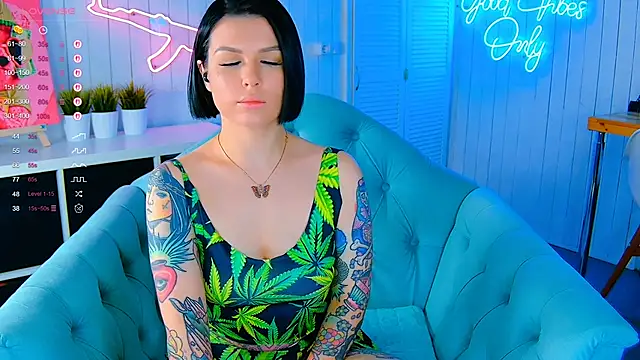 My toys pink online show from November 30, 2025, 8:31 pm