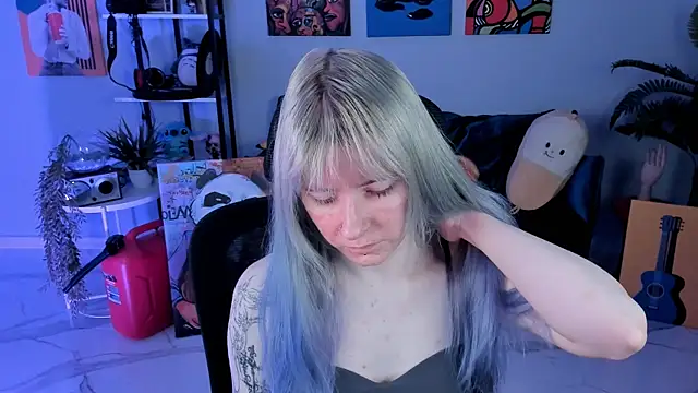 Snapshot of LexiWenford chatting on November 6, 2025, 2:59 am LexiWenford online show from November 6, 2025, 2:59 am