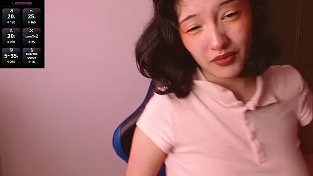 Snapshot of alexaa08 chatting on December 22, 2025, 1:22 pm alexaa08 online show from December 22, 2025, 1:22 pm