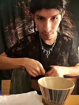 Dennis 2024 online show from February 21, 2025, 7:43 pm