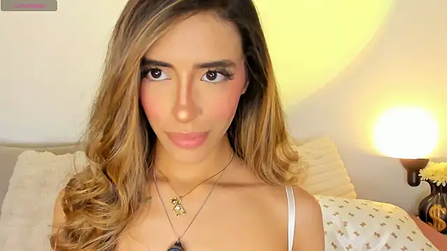 Snapshot of StormiRusso chatting on January 13, 2026, 1:42 am StormiRusso online show from January 13, 2026, 1:42 am