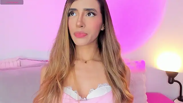 Snapshot of StormiRusso chatting on February 6, 2026, 1:45 am StormiRusso online show from February 6, 2026, 1:45 am