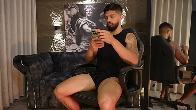 Snapshot of DannSaenz chatting on February 14, 2026, 12:49 pm DannSaenz online show from February 14, 2026, 12:49 pm