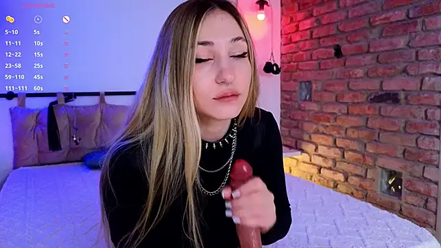 Kurama Katana online show from November 29, 2025, 10:48 am